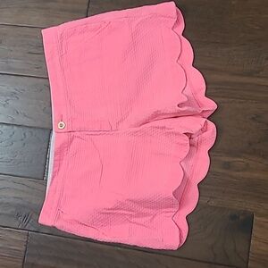 Lilly Pulitzer Bright Pink Scalloped Hem The Buttercup Short size 16